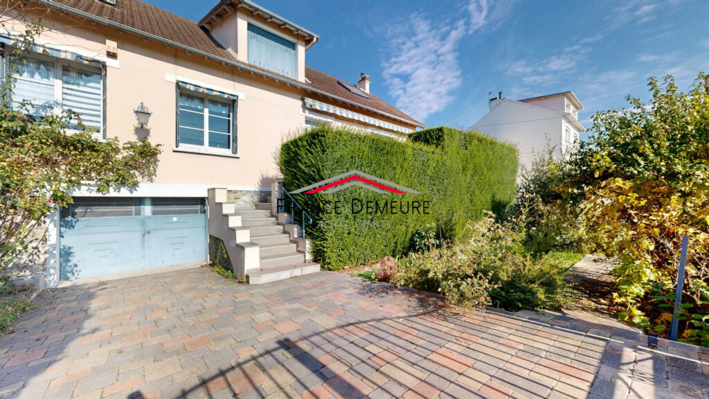 Maison 8 pièces à vendre – Ermont (95120), 177.6m²