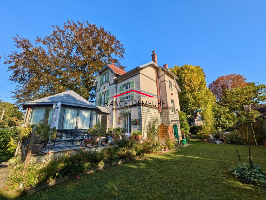 Maison 8 pièces à vendre – L'Isle-Adam (95290), 186m²