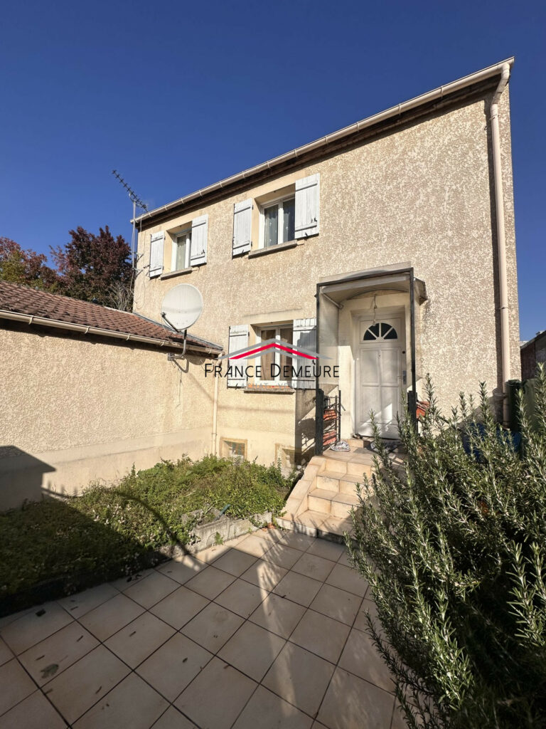 Maison 6 pièces à vendre – Argenteuil (95100), 151m²