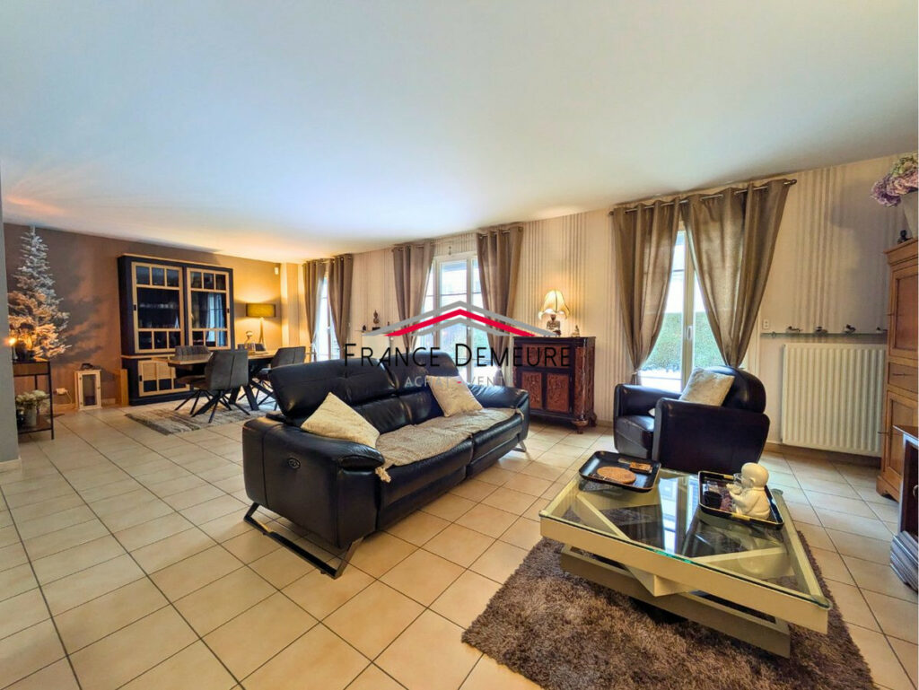 Maison 6 pièces à vendre – Le Plessis-Bouchard (95130), 130m²