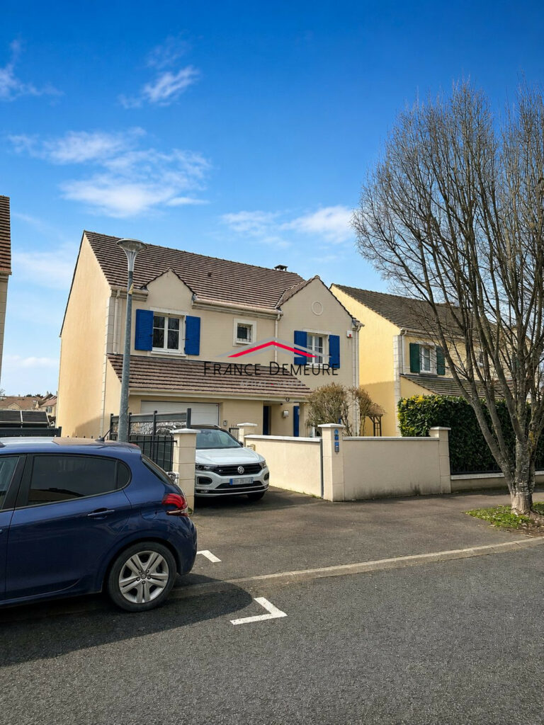 Maison 6 pièces à vendre – Le Plessis-Bouchard (95130), 130m²