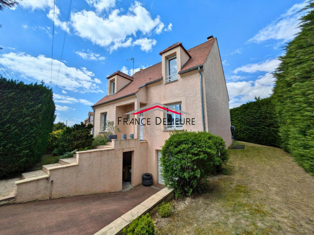 Maison 6 pièces à vendre – Le Plessis-Bouchard (95130), 103m²