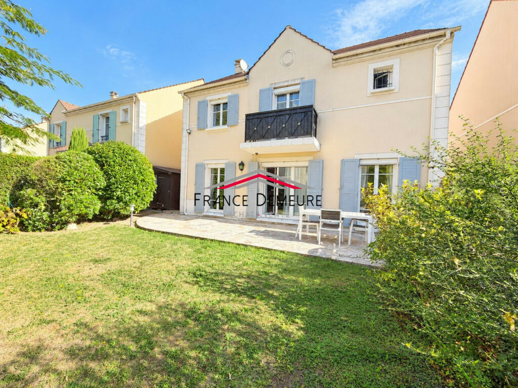 Maison 6 pièces à vendre – Le Plessis-Bouchard (95130), 130m²