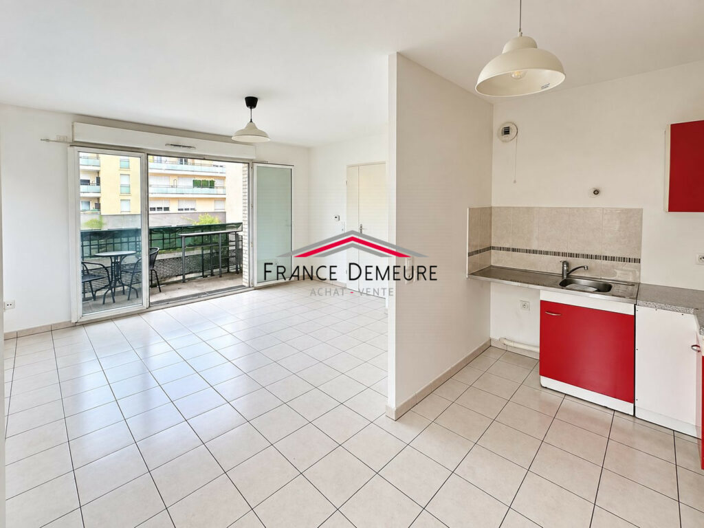 Appartement 3 pièces à vendre – Créteil (94000), 62.87m²
